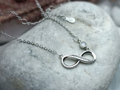 Silver, 925 platinum-plated infinity necklace, decorated with white zircons (CODE:05258)