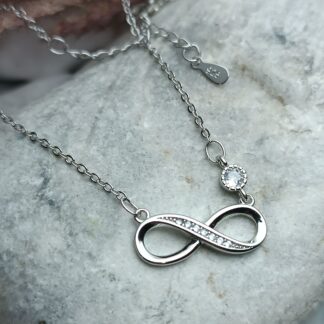 Silver, 925 platinum-plated infinity necklace, decorated with white zircons (CODE:05258)