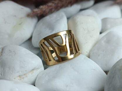 Polished gold ring (CODE: 33221)