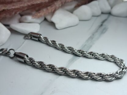 Twisted steel chain (CODE: 055291)