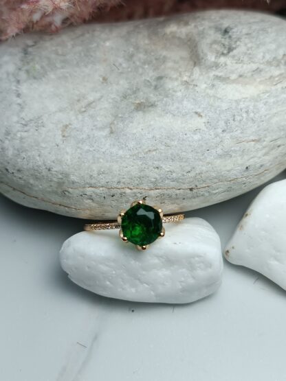 STEEL STONE WITH GREEN ZIRCON STONE, (CODE: 0909