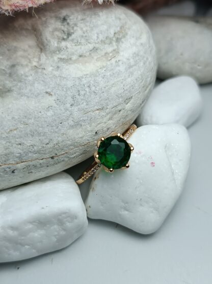 STEEL STONE WITH GREEN ZIRCON STONE, (CODE: 0909