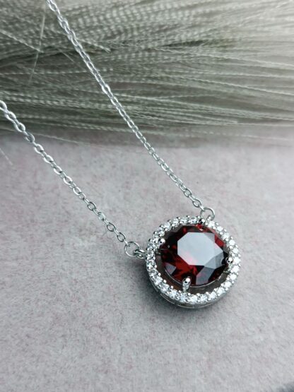 Rosette necklace with zircons (CODE:0404)