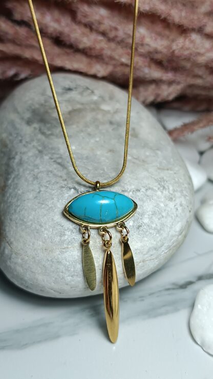 Necklace with turquoise stone (CODE:01616)