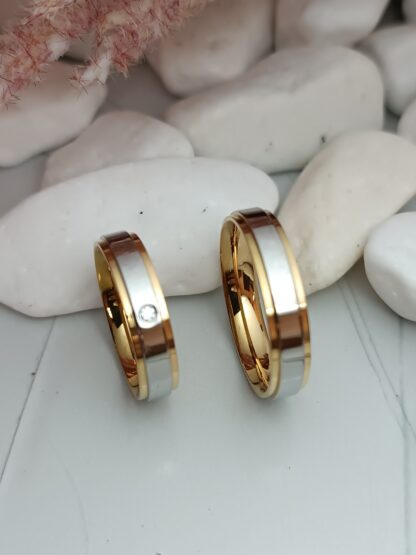 Two-tone mirror wedding rings with a zircon (CODE: 5511)