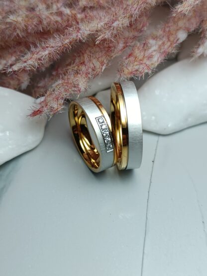 Pair of polished wedding rings, matte finish, thickness 6 mm (CODE: 9921)