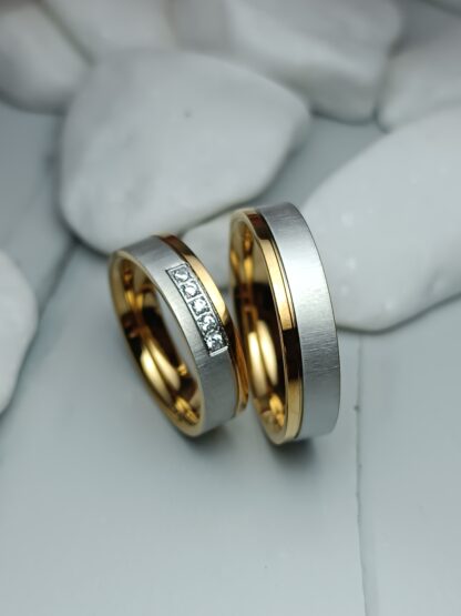 Pair of polished wedding rings, matte finish, thickness 6 mm (CODE: 9921)