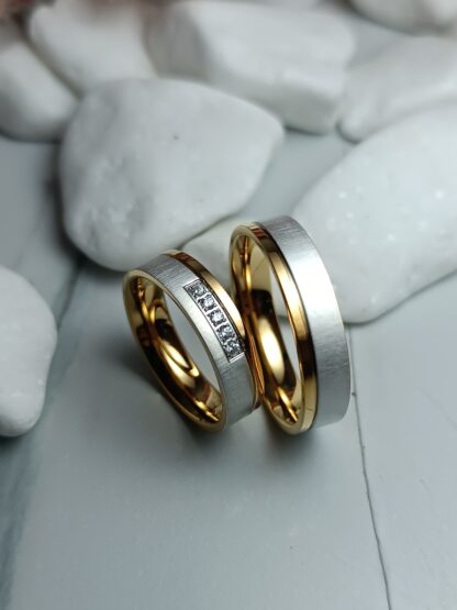 Pair of polished wedding rings, matte finish, thickness 6 mm (CODE: 9921)