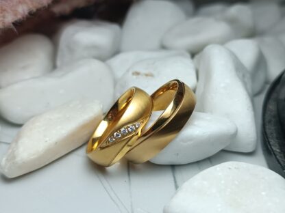 Pair of wedding rings, matte finish (CODE:58511)