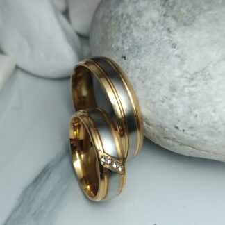 Pair of wedding rings with matte finish (CODE: 85201)