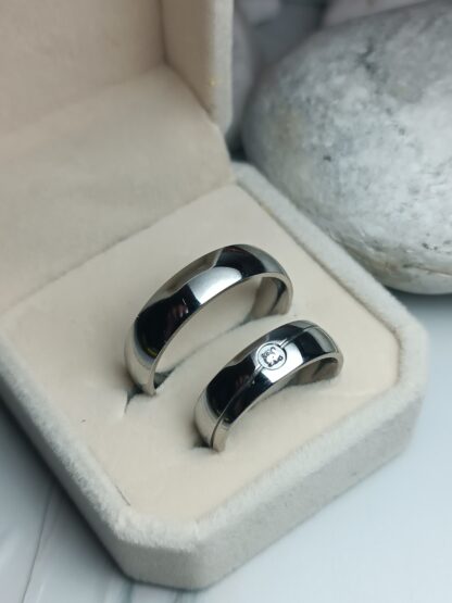 Pair of polished steel wedding rings 6 mm (CODE: 0507751)