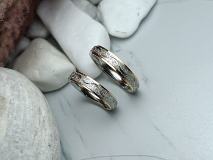 Pair of wedding rings 4mm (CODE: 00499)