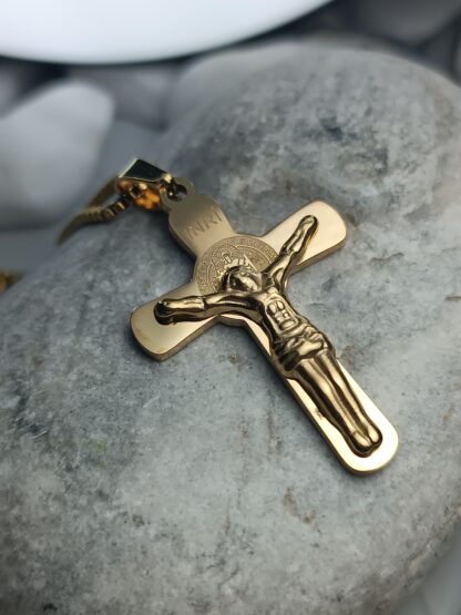 Steel embossed cross with chain (CODE: 04401)