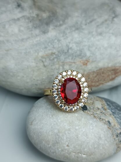 Rosette steel ring with zircon in gold adjustable (CODE: 00009)