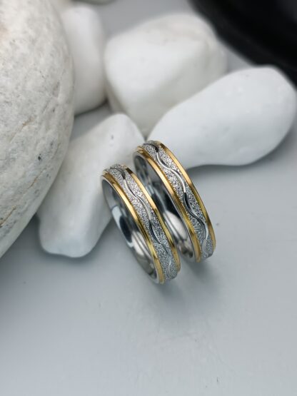 Pair of wedding rings 4mm (CODE: 00499)