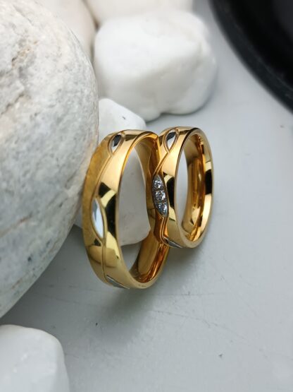 Two-tone wedding rings with zircon 6 mm (CODE: 88551)