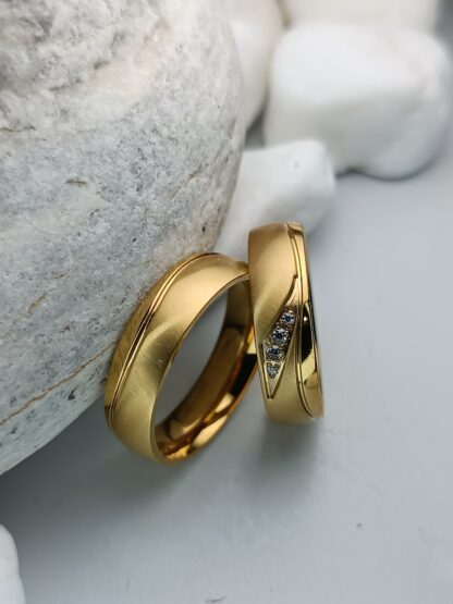 Pair of wedding rings, matte finish (CODE:58511)