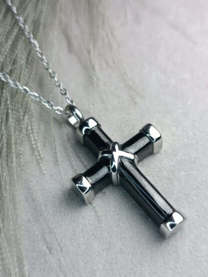 Men's Steel Cross (CODE:9971)