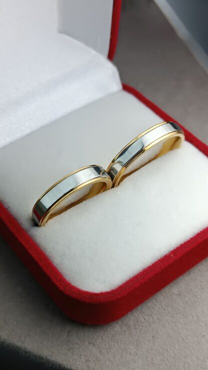 Pair of two-tone mirror wedding rings (CODE:5511)