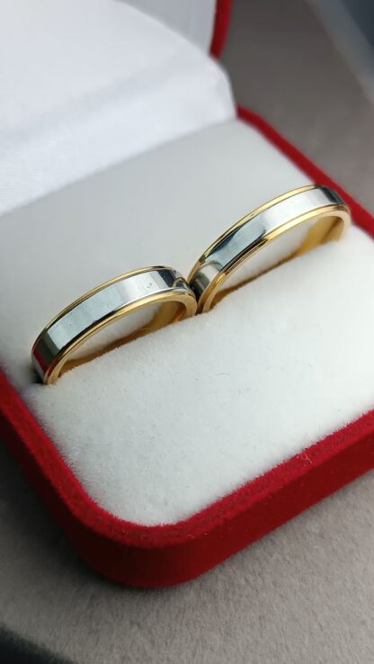 Pair of two-tone mirror wedding rings (CODE:5511)