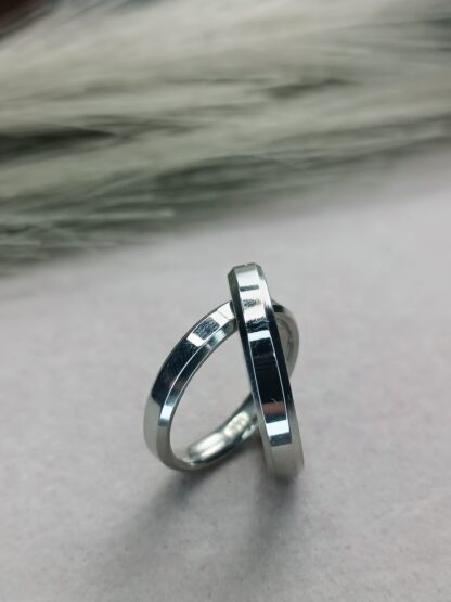 Pair of classic polished wedding rings (CODE:22201)