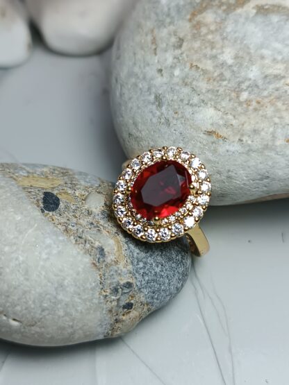 Rosette steel ring with zircon in gold adjustable (CODE: 00009)