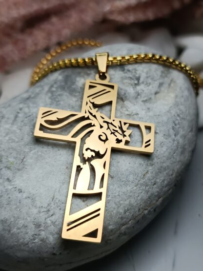 Steel cross with chain in gold color (CODE: 005100)