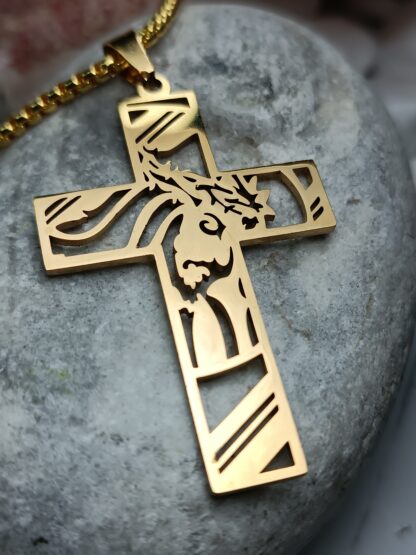 Steel cross with chain in gold color (CODE: 005100)