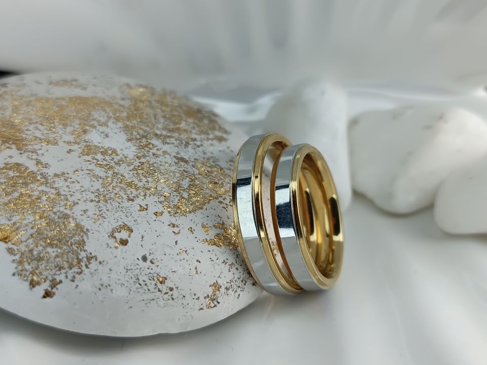 Ανδρικό & Γυναικείο Δαχτυλίδι Ανοξείδωτο Ατσάλι Δίχρωμο – Χρυσό & Ασημί Φινίρισμα(ΚΩΔ:5511) Ανδρικό & Γυναικείο Δαχτυλίδι Ανοξείδωτο Ατσάλι Δίχρωμο – Χρυσό & Ασημί Φινίρισμα(ΚΩΔ:5511)