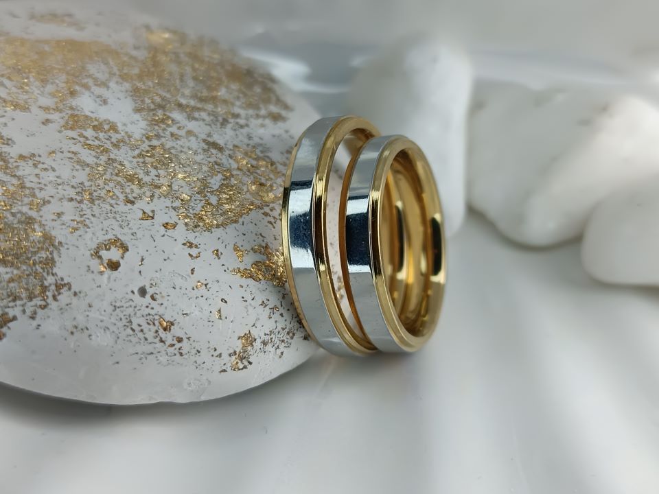 Ανδρικό & Γυναικείο Δαχτυλίδι Ανοξείδωτο Ατσάλι Δίχρωμο – Χρυσό & Ασημί Φινίρισμα(ΚΩΔ:5511) Ανδρικό & Γυναικείο Δαχτυλίδι Ανοξείδωτο Ατσάλι Δίχρωμο – Χρυσό & Ασημί Φινίρισμα(ΚΩΔ:5511)