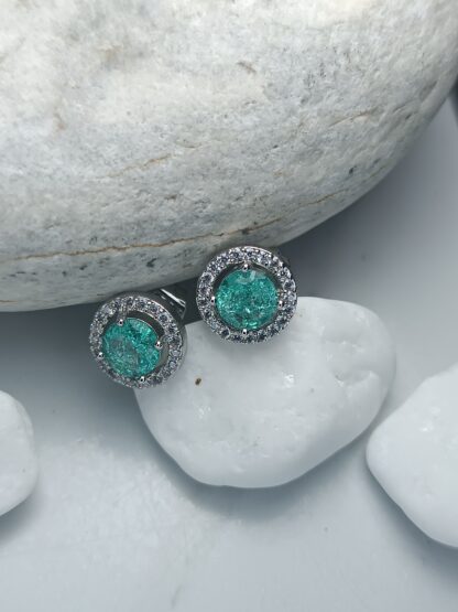 Steel earrings with triquaz zircon stones (CODE: 8017)