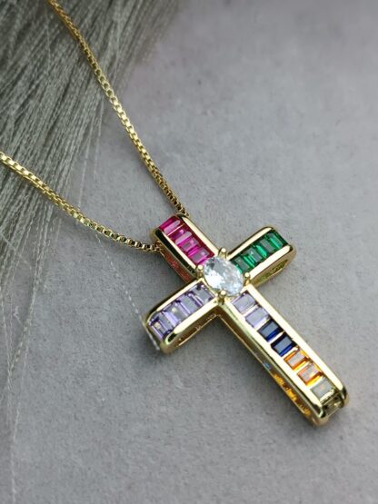 Colorful zircon cross (CODE:0013)