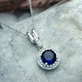 Necklace with blue crystal (CODE:083)