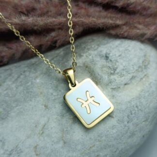 Pisces zodiac plaque in gold (CODE: 00100)