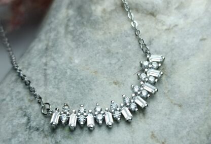 Women's Necklace made of 925 platinum-plated silver with Zircon stones (CODE: 0011)