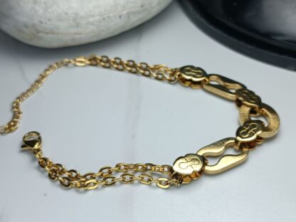 Steel bracelet gold color (CODE: 8008)