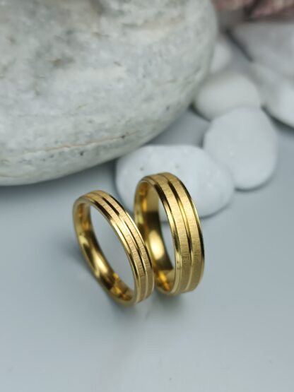 Pair of glossy wedding rings, matte finish (CODE: 8022)