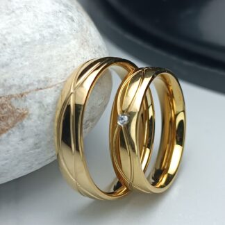 Set of classic wedding rings made of polished steel in gold color (CODE: 0101)