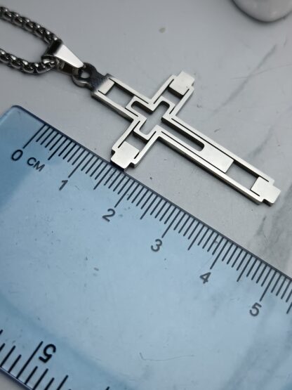 Men's Cross in silver color (CODE: 8054)