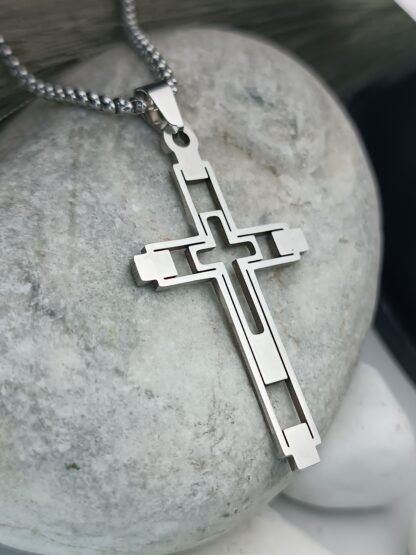 Men's Cross in silver color (CODE: 8054)