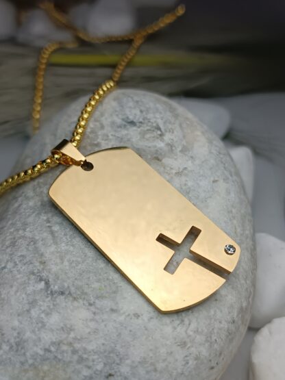 Cross plaque in yellow gold (CODE: 8043)