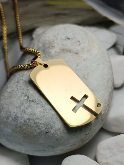 Cross plaque in yellow gold (CODE: 8043)