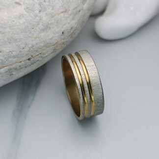 Ring with charm, (CODE: 8049)