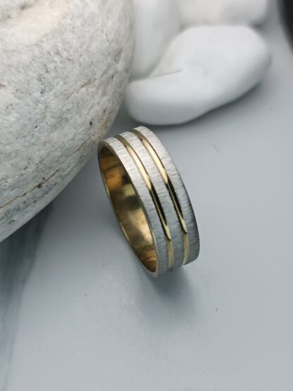 Ring with charm, polished details (CODE: 8051)