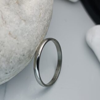 Ring with embossed design (CODE: 8056)