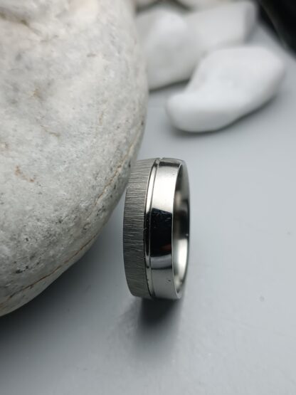 Ring with matte finish (CODE: 8060)