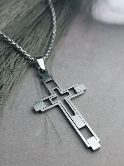 Men's Cross in silver color (CODE: 8054)