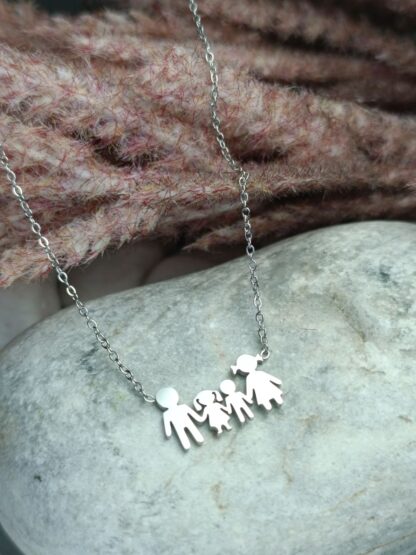 Steel Necklace Family "mom-dad 3 girls" (CODE:8028)