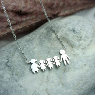 Steel Necklace Family "mom-dad 3 girls" (CODE:8028)