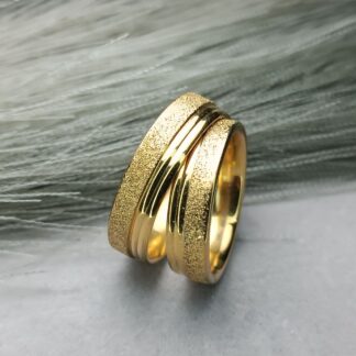 Pair of polished and textured wedding rings (CODE:8091)